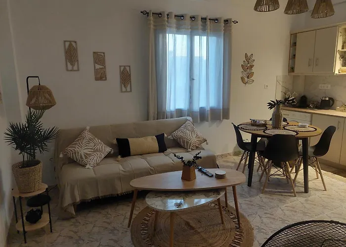 Dm Seaside House Perísza