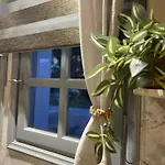 Dm Seaside House * Perissa (Santorini)