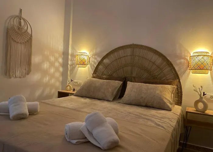 Dm Seaside House Semesterbostad Perissa (Santorini)